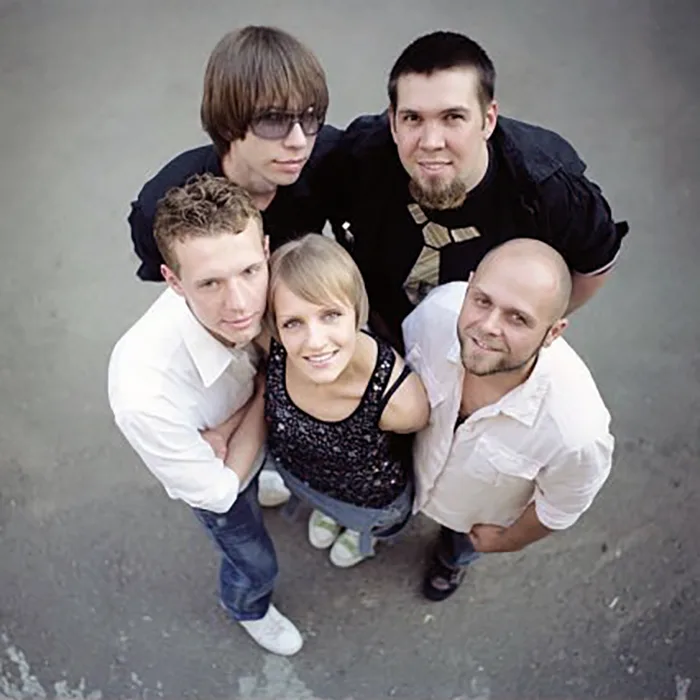 Группа «VozleNeba»
